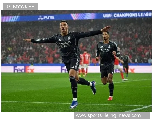 英超激战:本菲卡惊险逆转切尔西乌龙球成比赛转折点分析 英超激战:本菲卡惊险逆转切尔西乌龙球成比赛转折点分析