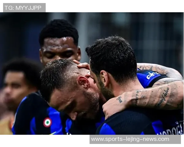 中超精彩对决尤文图斯与巴黎圣日耳曼战平绝杀瞬间引发全场狂欢 中超精彩对决尤文图斯与巴黎圣日耳曼战平绝杀瞬间引发全场狂欢