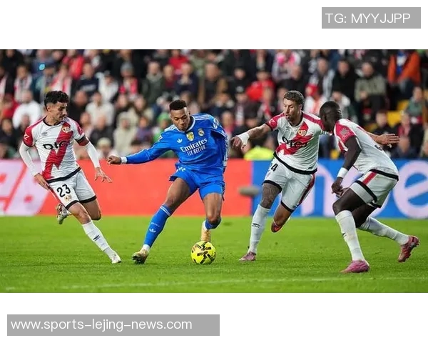 中超赛场惊现历史冷门皇马逆转那不勒斯乌龙球引发全场狂欢