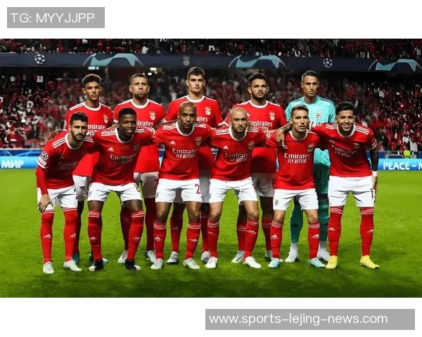 西甲激战：多特蒙德逆转阿森纳精彩集锦引发全场沸腾